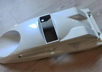 PARAFANGO POSTERIORE NEVADA CLASSIC Moto Guzzi - Annuncio 9324326