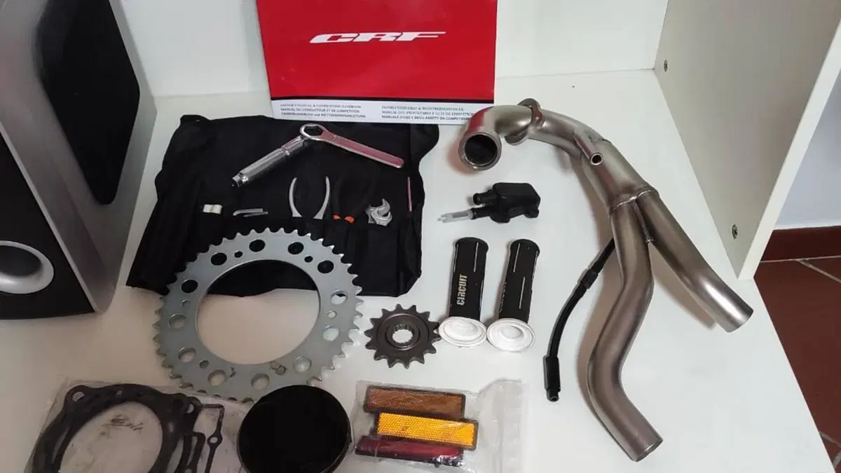 Honda CRF 450RX Supermoto (2018)  (17)