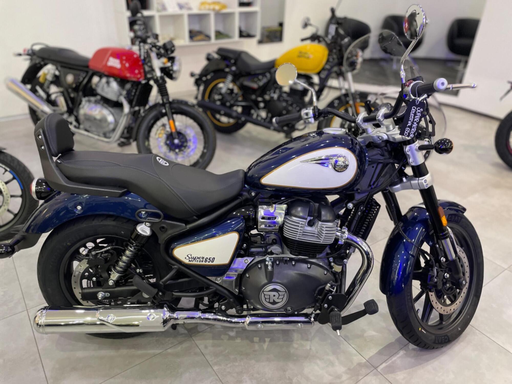 Royal Enfield Super Meteor 650 (2023 - 26) Nuova