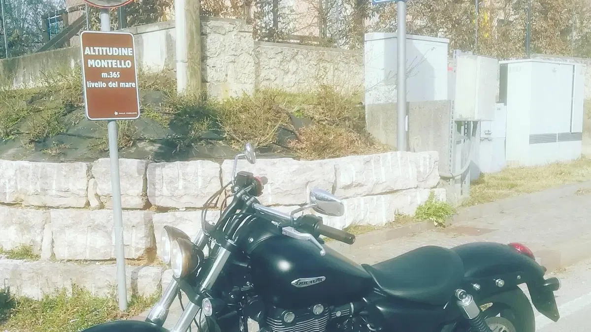 Triumph Thunderbird Storm 1700 ABS (2010 - 16)  (4)
