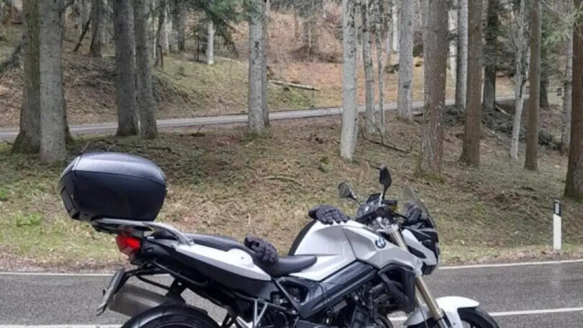 Bmw F 800 R (2015 - 16)  (7)