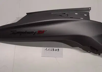 FIANCATA POSTERIORE DX PER SYM SYMPHONY ST 50/125/ - Annuncio 9344309