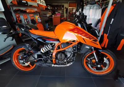 KTM 390 Duke (2024 - 25) - Annuncio 9335071