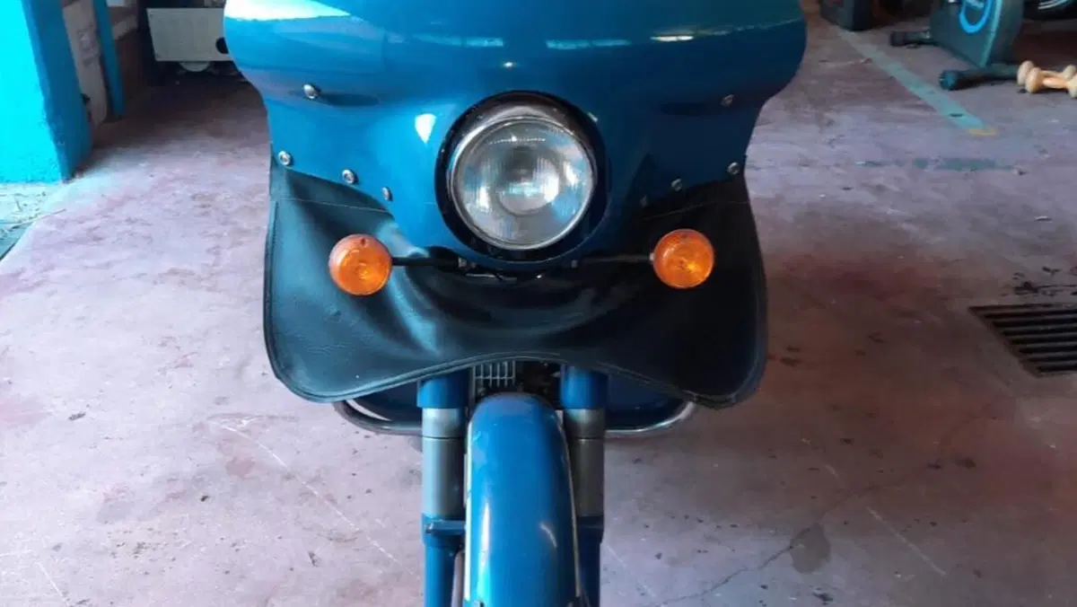 Moto Guzzi   (2)