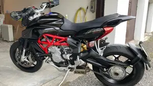 MV Agusta Rivale 800 EAS ABS (2013 -17)  (4)