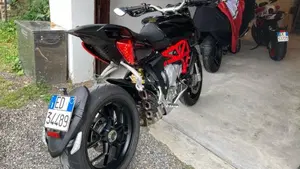 MV Agusta Rivale 800 EAS ABS (2013 -17)  (5)