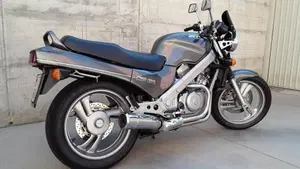 Honda NTV 650 (1988 - 01) 