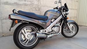 Honda NTV 650 (1988 - 01) 