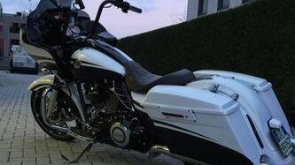 Harley-Davidson 1800 Road Glide Custom (2013) - FLTRXSE usata
