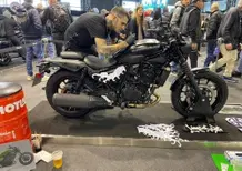 MBE 2024: una Kawasaki Eliminator 500 dipinta a mano! [VIDEO]