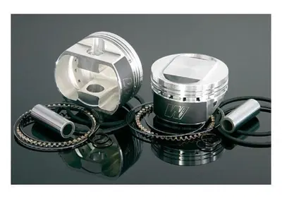 Pistoni Wiseco forgiati con fasce misura +,020 com - Annuncio 9091233