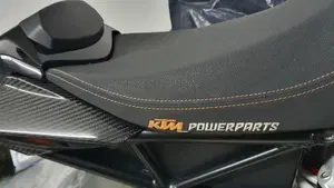 KTM 1290 Super Duke R ABS (2014 - 16)  (10)