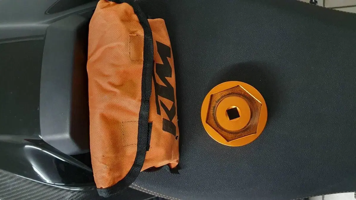 KTM 1290 Super Duke R ABS (2014 - 16)  (16)