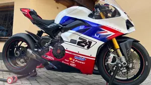 Ducati Panigale V4 S 1100 (2018 - 19)  (2)