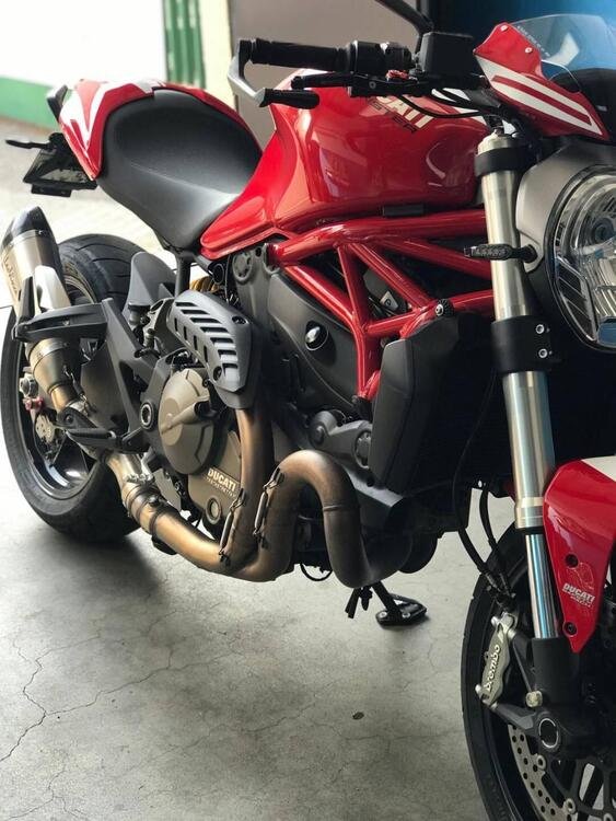 Ducati Monster 821 Stripe ABS (2015 - 17) 