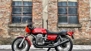 Moto Guzzi   (2)