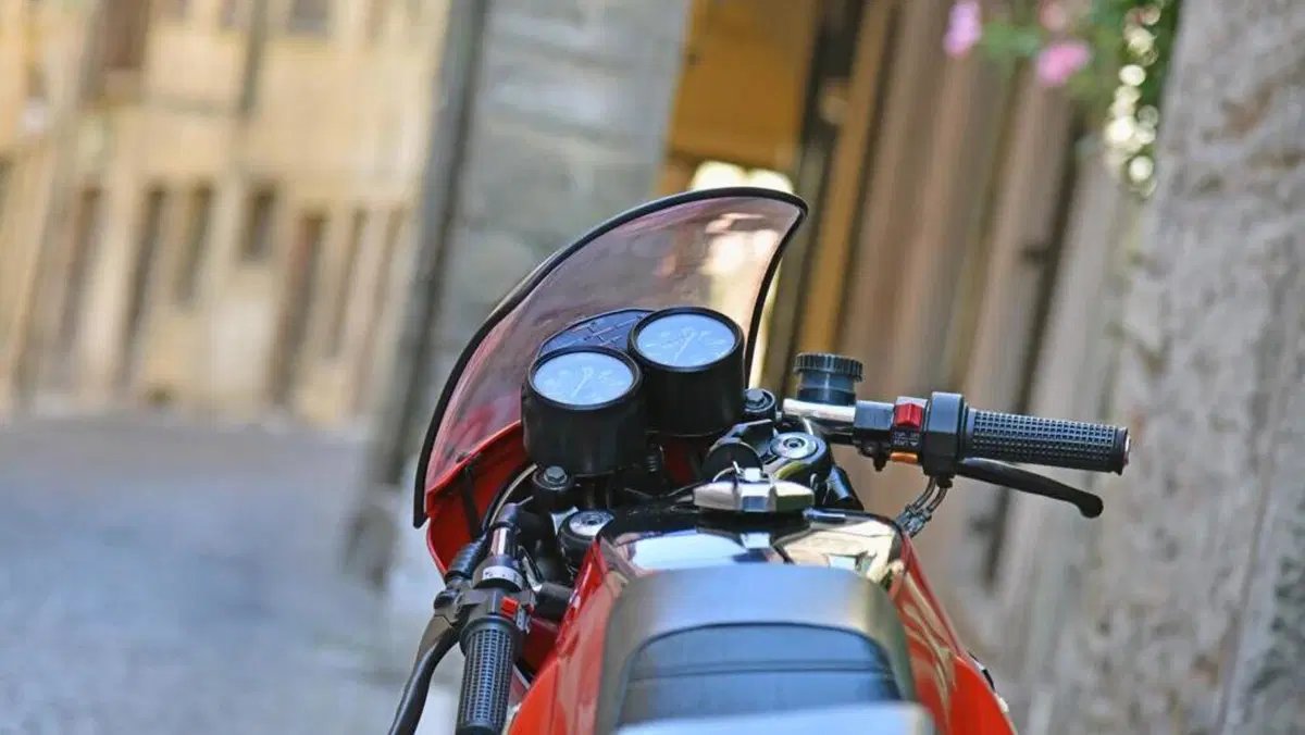 Moto Guzzi   (8)