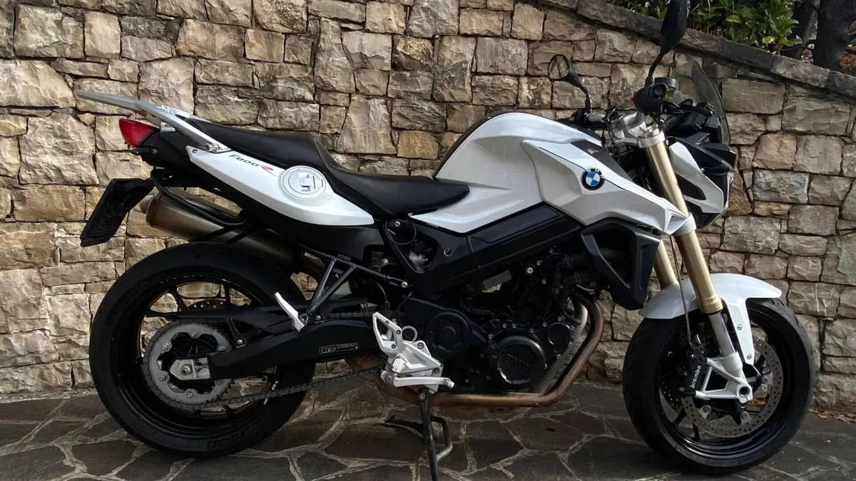 Bmw F 800 R (2015 - 16)  (2)