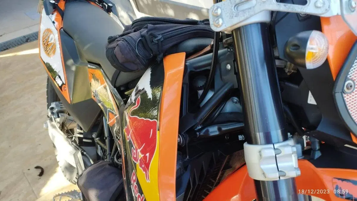 KTM 690 Enduro (2009 - 11)  (4)