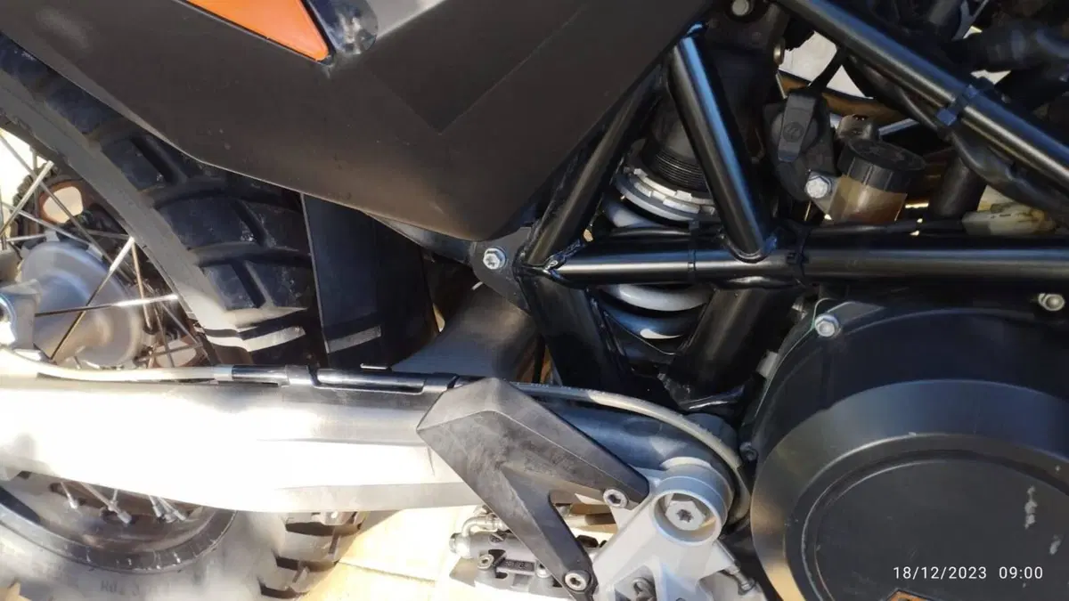 KTM 690 Enduro (2009 - 11)  (13)