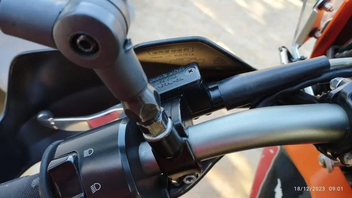 KTM 690 Enduro (2009 - 11)  (16)