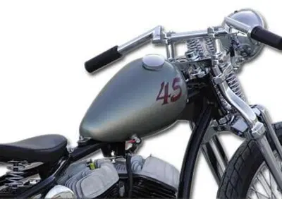 Serbatoio benzina 2,2 galloni Axed 1 tappo a camma Paughco - Annuncio 8550563