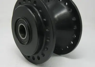 Mozzo anteriore 40 fori NERO Per Sportsterﾠe Dyna  - Annuncio 9373571