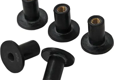 Inserti filettati per fissaggio parabrezza al batw  - Annuncio 9378994