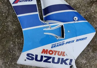 Carena sx Suzuki rgv 250 - Annuncio 9379023