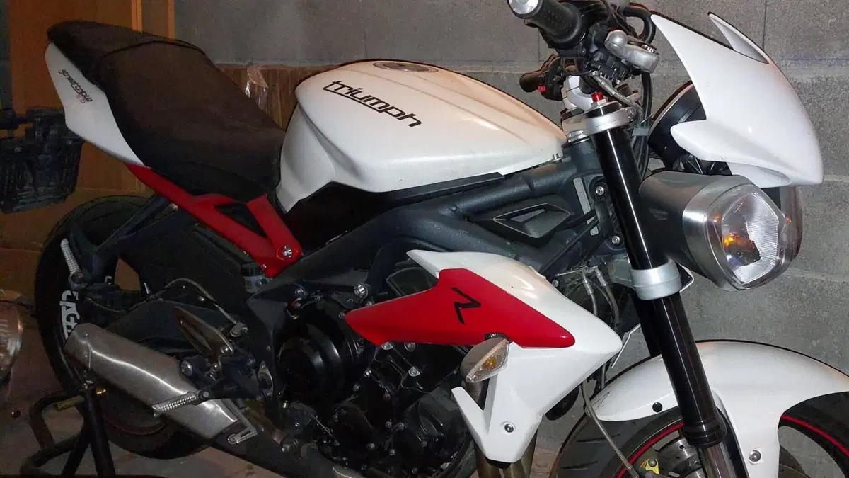 Triumph Street Triple R ABS (2013 - 17) 