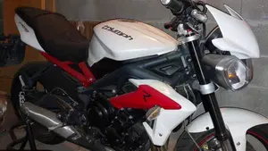 Triumph Street Triple R ABS (2013 - 17) 
