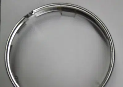 CORNICI GRUPPO OTTICO GT380\550 Suzuki - Annuncio 9380336