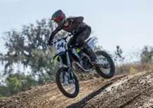 Triumph TF 250-X TEST: come va la nuova moto da cross inglese. Pro e contro [VIDEO E GALLERY]