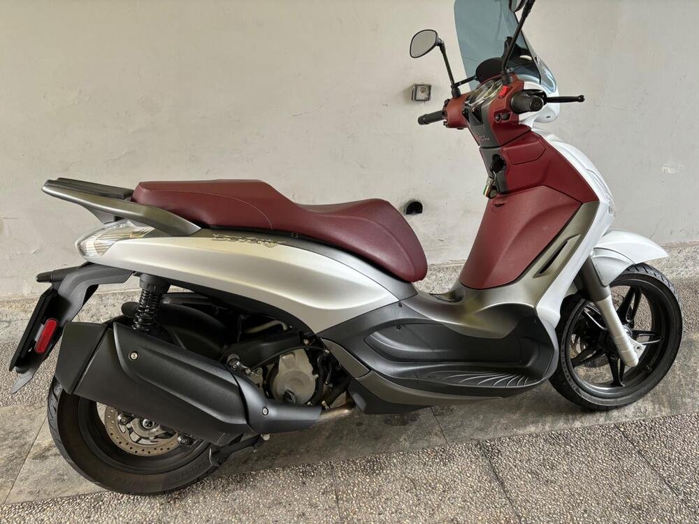 Piaggio Beverly 350 ABS (2016 - 20) 