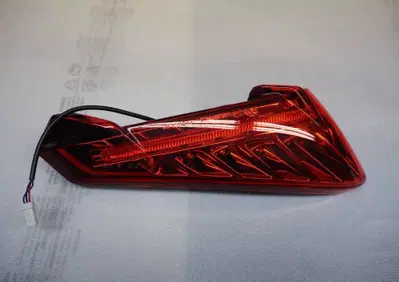 MV Agusta fanale posteriore sinistro Rivale 8000B8 - Annuncio 9394892