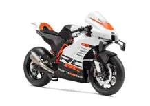 Tutto quello che c'è da sapere sulla nuova KTM RC 8C
