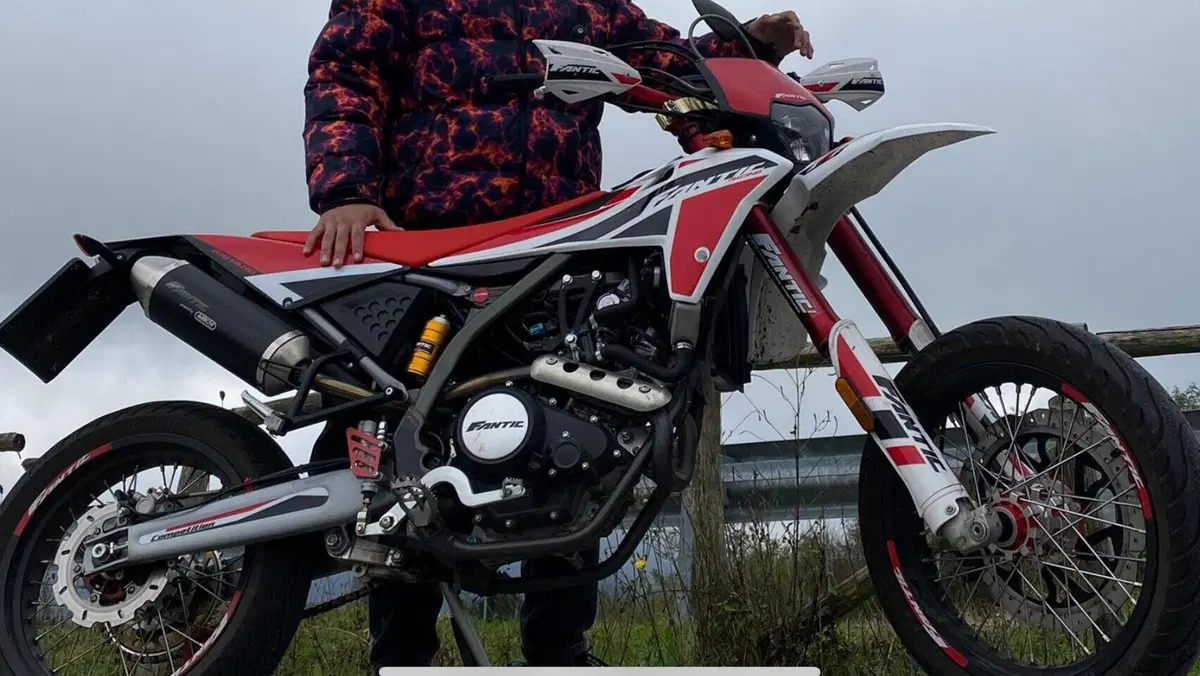 Fantic Motor Motard 125 Competition 4t (2020)  (4)