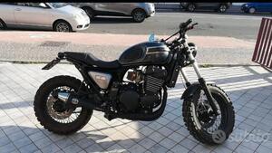 Triumph Legend TT 900 (1998 - 02) 