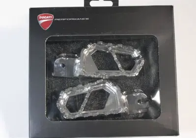 Pedaline poggiapiedi Ducati 96280241A - Annuncio 9406329
