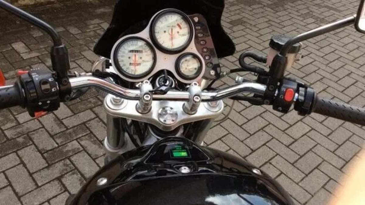 Triumph Speed Triple T 509 (1997)  (2)
