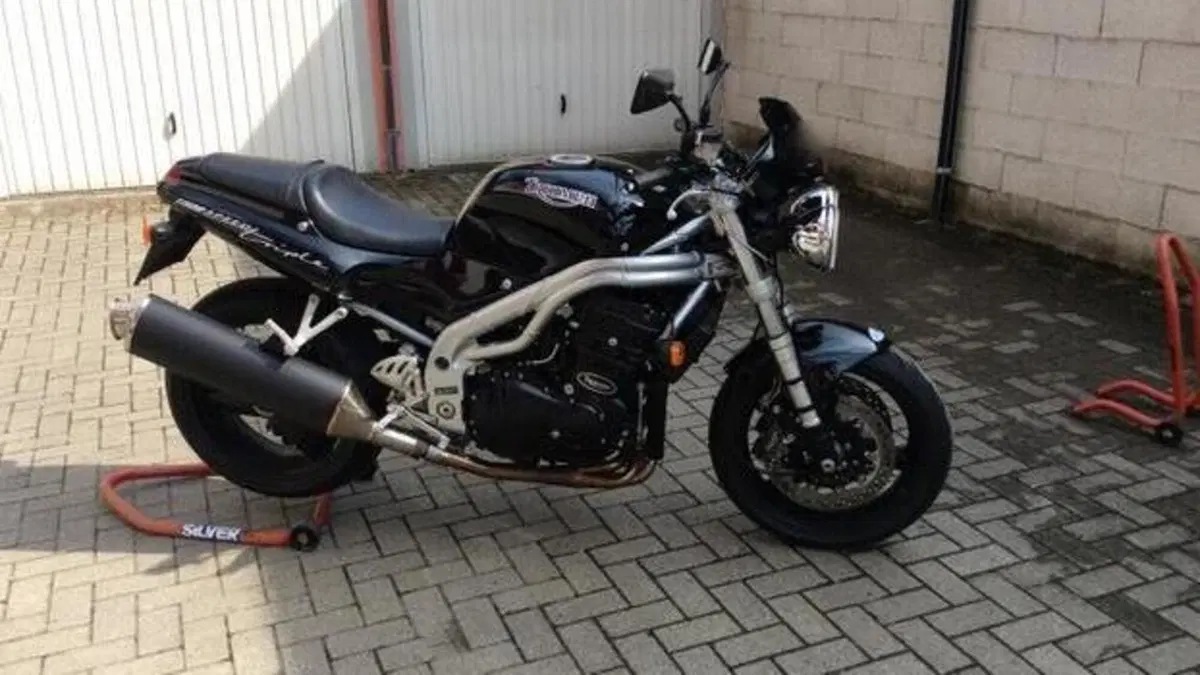 Triumph Speed Triple T 509 (1997) 