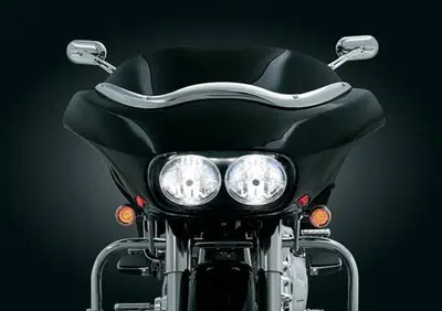 Decoro liscio cromato per parabrezza Kuryakyn  - Annuncio 8554046