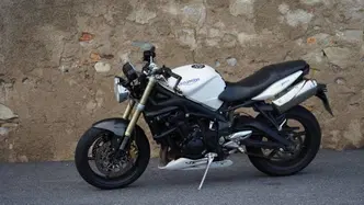 Triumph Street Triple (2007 - 12) usata