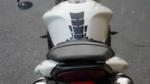 Triumph Street Triple (2007 - 12)  (3)