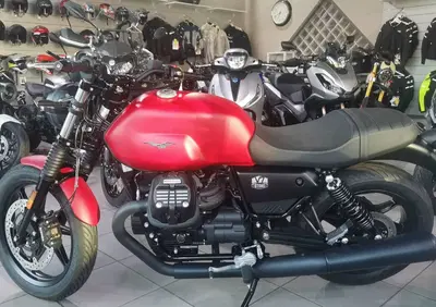 Moto Guzzi V7 Stone (2021 - 24) - Annuncio 9414589