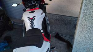 Suzuki GSX 1100 R 