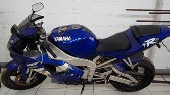 Yamaha YZF R1 (1998 - 99) usata