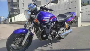 Yamaha XJR 1300 (1999 - 02)  (5)