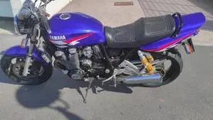 Yamaha XJR 1300 (1999 - 02)  (6)
