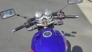 Yamaha XJR 1300 (1999 - 02)  (9)